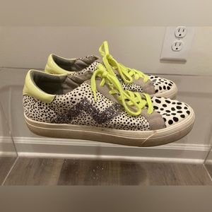 Gianni Bini sneakers size 10